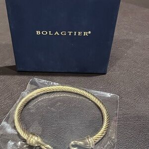 Source Unknown Gold Twisted Bracelet